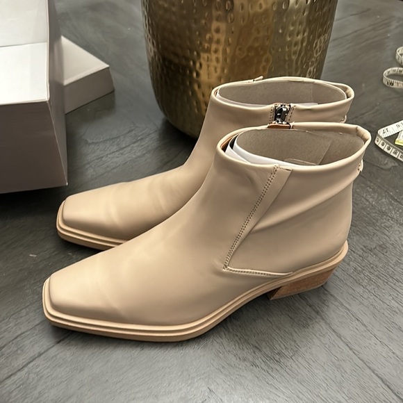 FRANCO SARTO FORTA ZIPPER SQUARE TOE ANKLE BOOTS - Picture 6 of 8